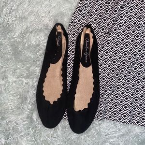 Scalloped ballerina flats